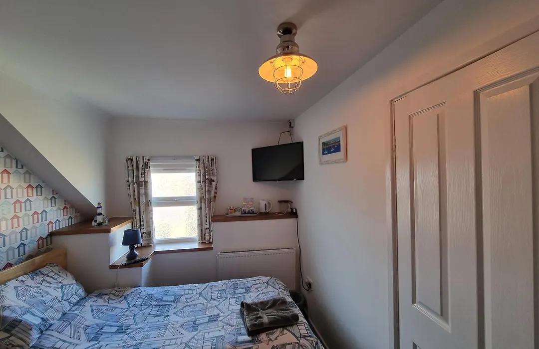 The Seafront Inn Holyhead-1