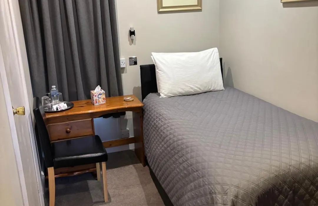 South Park Guest House-1