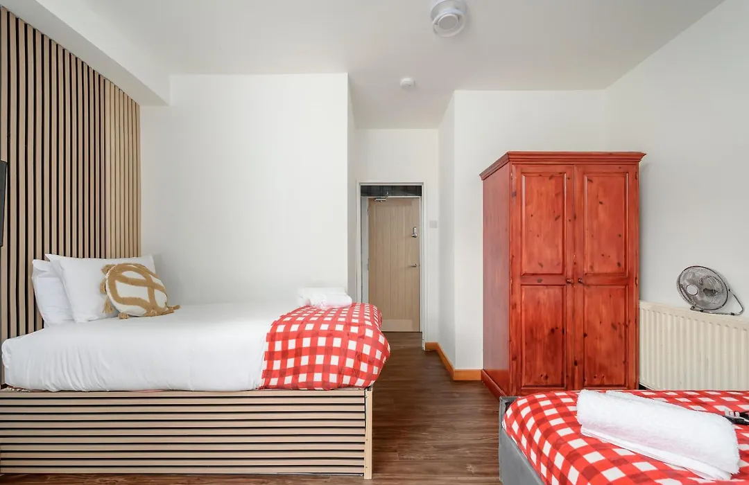 Bosta Guest House - Private Rooms - Inverness-1