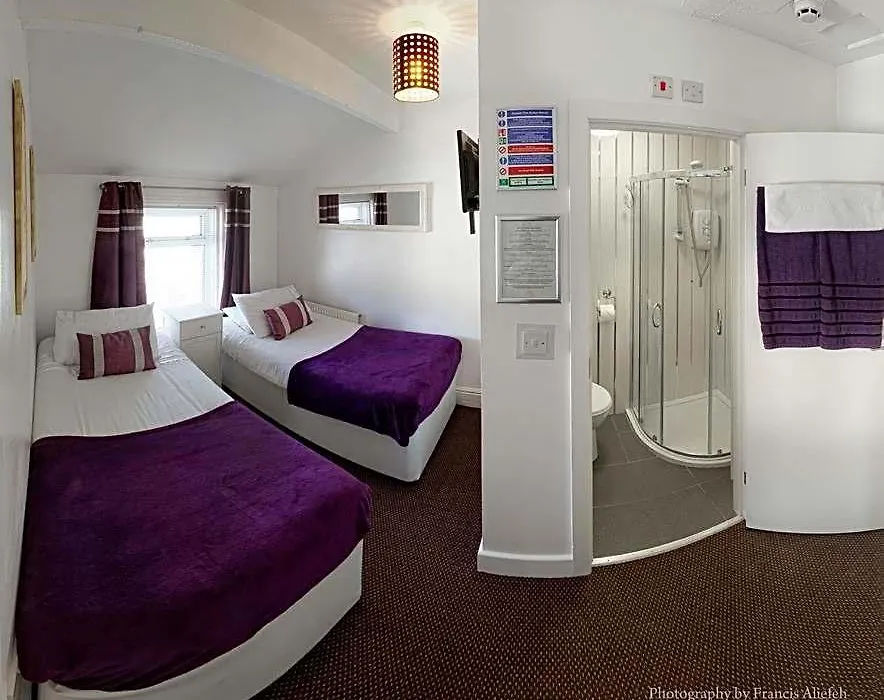 Ardern Hotel-1