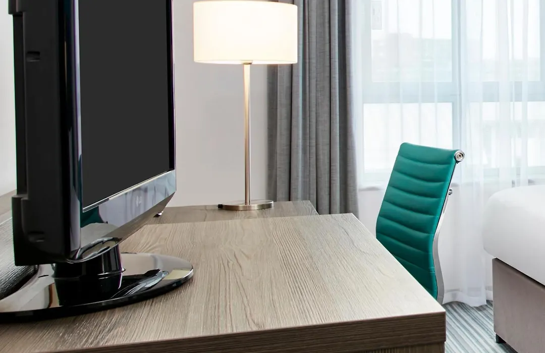 Leonardo Hotel Liverpool-1