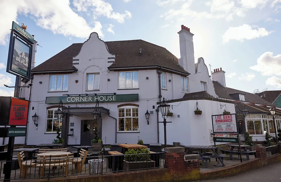Corner House Inn By Greene King Inns-1