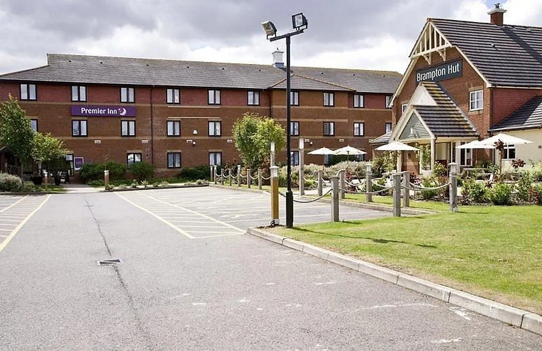 Premier Inn Huntingdon - A1/A14-1