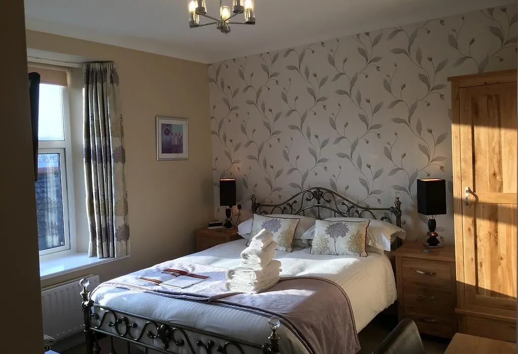 Ellerdene Guesthouse-1
