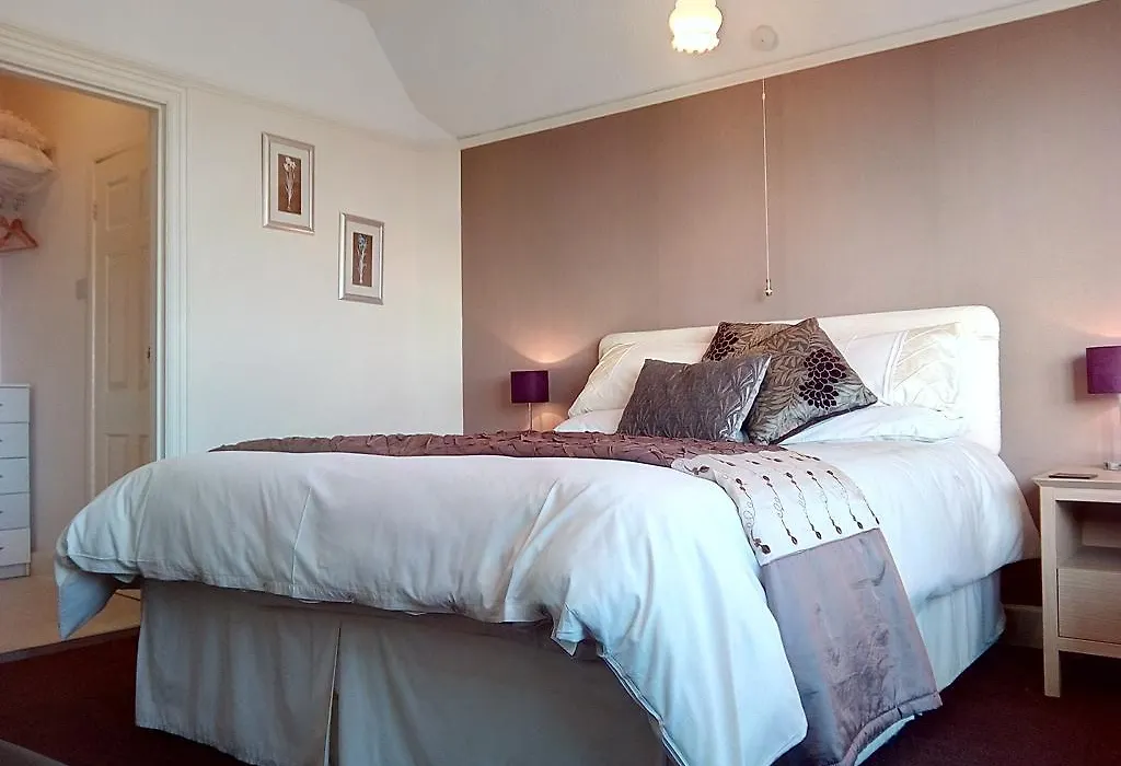 Swiss Cottage Bed And Breakfast-1