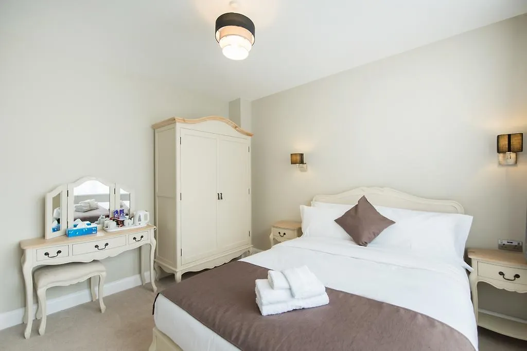 Docklands Lodge London-1
