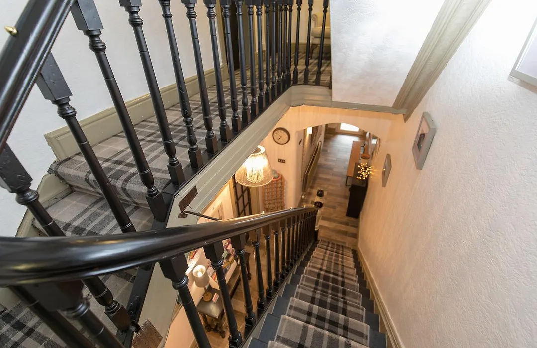 Manor House-1