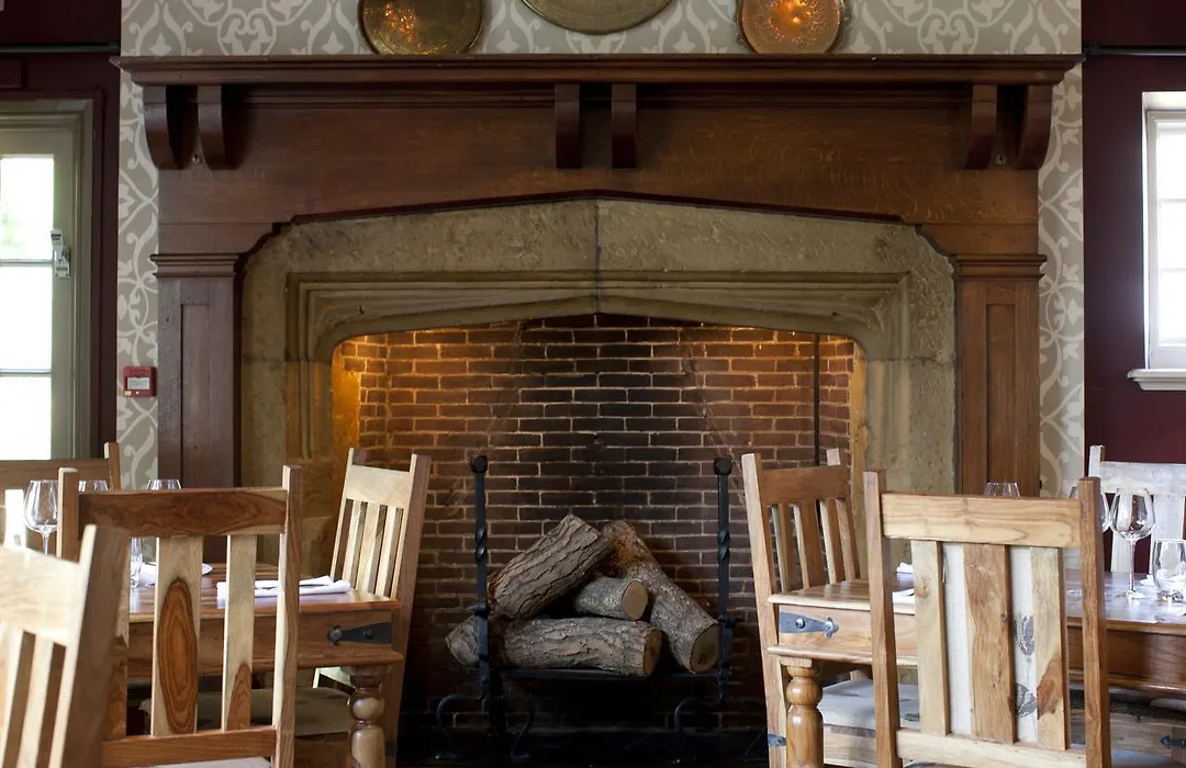 The Red Lion-1