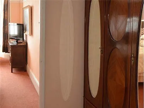 Walpole Bay Hotel & Museum-1