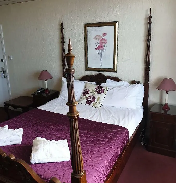 The Parisienne Hotel-1