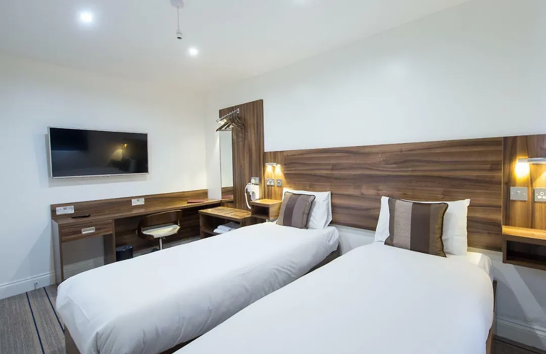 Heathrow-Windsor Guest House-1