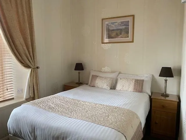 Alexandra Hotel-1