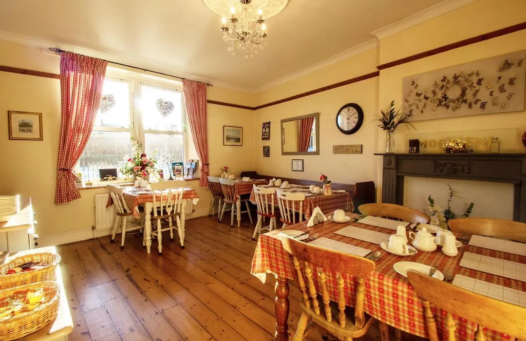Moor End Guest House-1