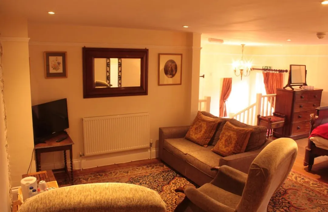 The Farmers Arms-1
