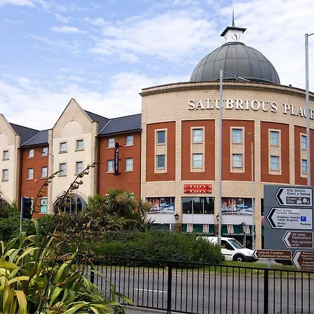 Premier Inn Swansea City Centre-3
