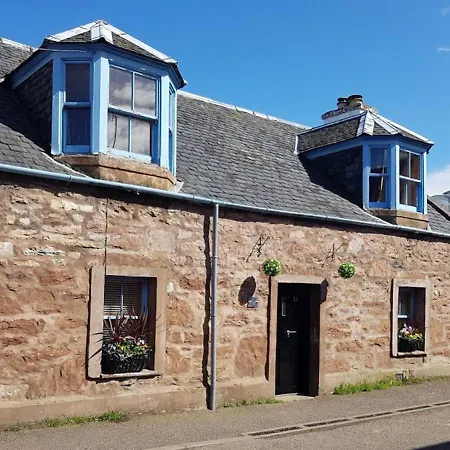 Ness City Cottage-2