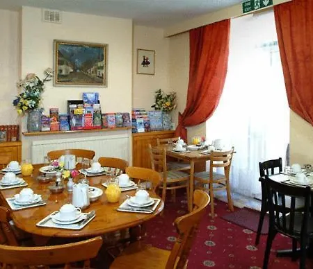 Holly House Hotel-2