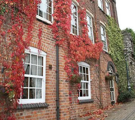 Lyndon House-2