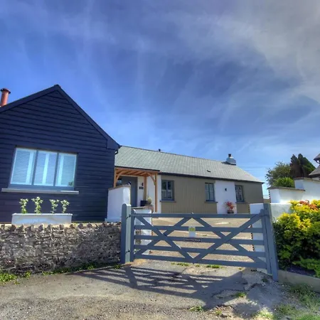 Moorview House-2