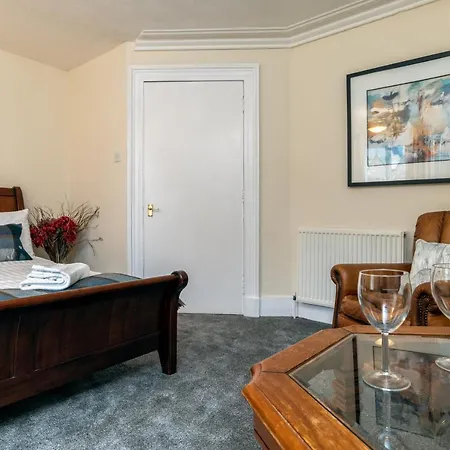 The Green Inn Rooms-2