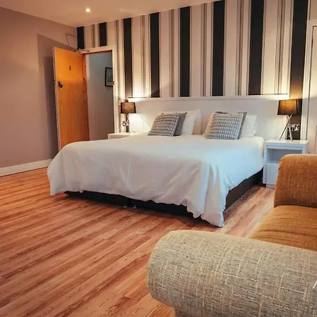 Aaranmore Lodge Guest House-2