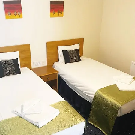 Flexistay Reading West Aparthotel - With Communal Kitchen Use-2