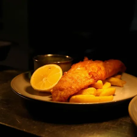 Three Horseshoes Inn-3