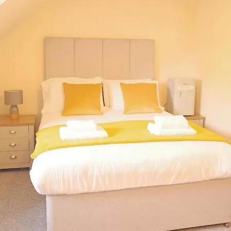 Highland Stays - Rushfield House Rooms-3