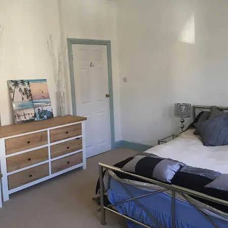 The Mews - Less Than 1Km To City Centre - Stadium - Castle - 10 Min Walk-2