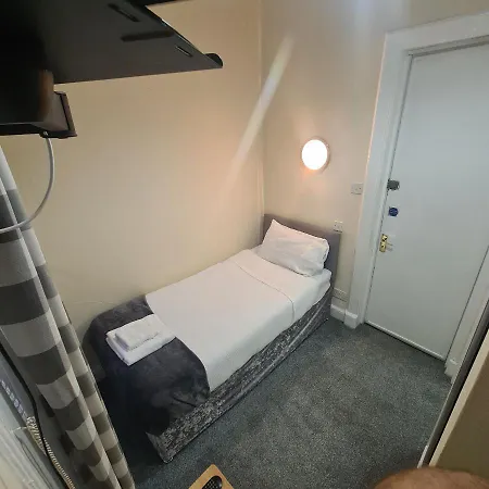 Glenmoore Guest House-3