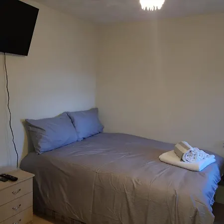 Alder En-Suites Self-Catering With Private Shower 1-3