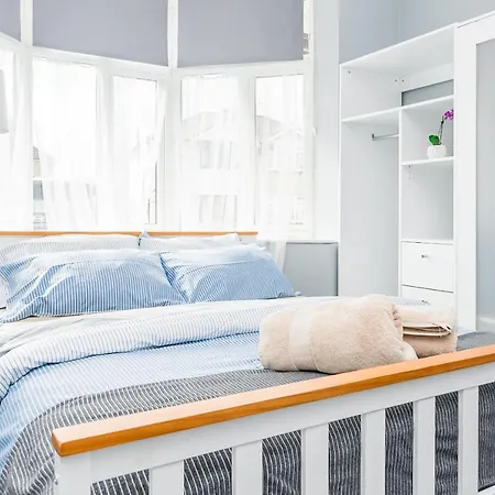 Shirley House: Self-Catering Near Southampton Hospitals-2