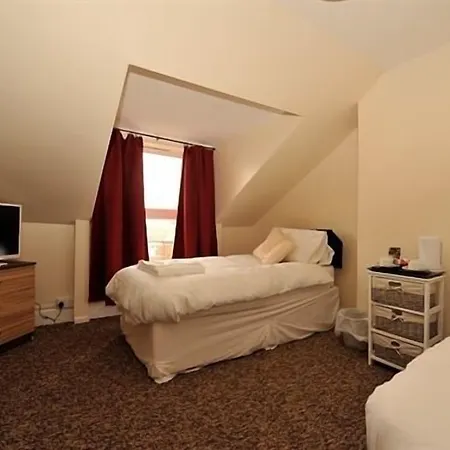 Gail'S Guest House-2
