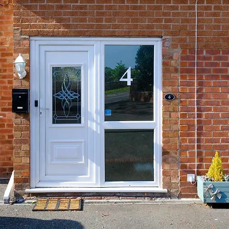 Upton Village Guest House-3