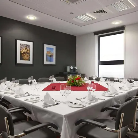 Ramada Encore Newcastle-Gateshead-3
