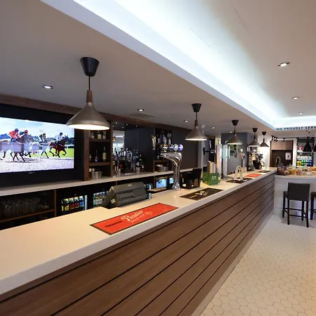 Holiday Inn Wolverhampton - Racecourse By Ihg-2