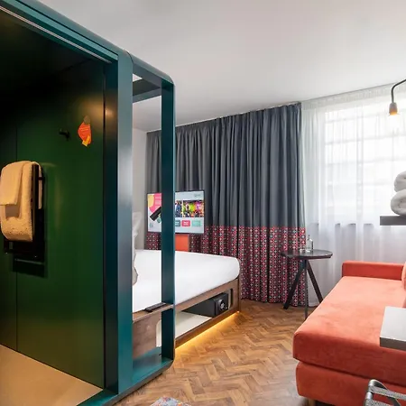 Yotel Manchester Deansgate-2
