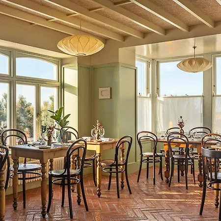 Fort Road Hotel-2