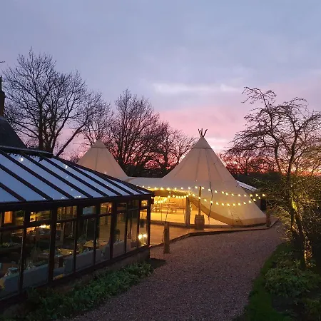 Rylands Farm Guest House-3