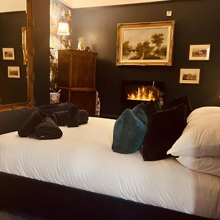 Mollys Boutique Hotel-3
