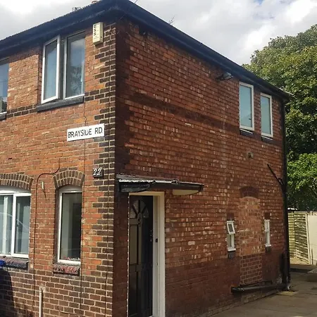 Double Bedroom In Withington, M20. 2 Beds, Rm 3-3