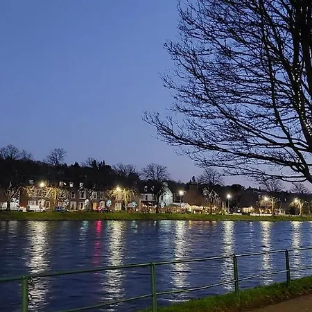 Riverbank Guesthouse Inverness-3