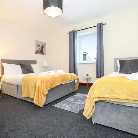 Modern Guest House - Central Inverness - Complimentary Snacks - Free Parking-2
