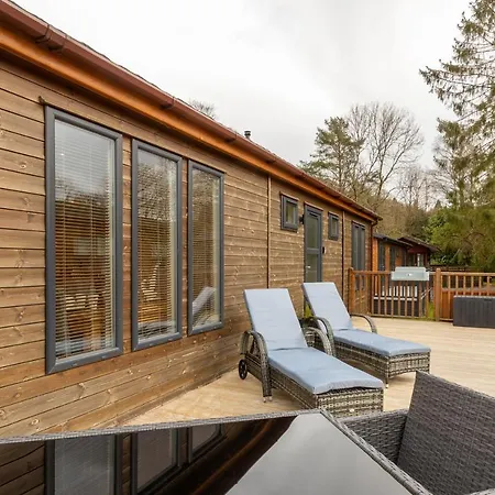 Lakeside 4 Lodge-2