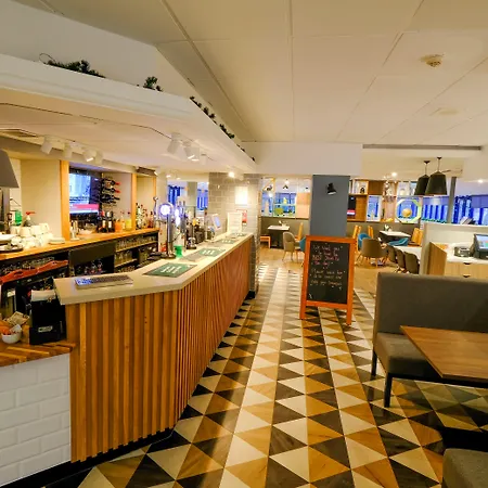 Holiday Inn Warrington By Ihg-3
