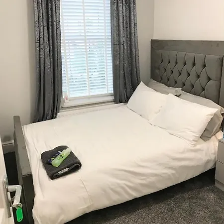 Kingsley Gardens Guest House-3