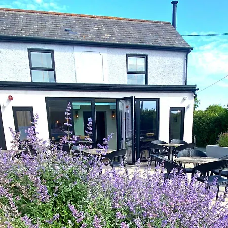 The Roost On Rock Road-3