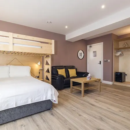 Port 56 Guesthouse-2