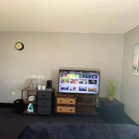 Bay View Rooms At Mentone Hotel-3