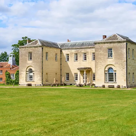 Hitchin Priory Hotel-3